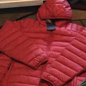 NWT Men’s Hawke & Co Red Packable Jacket. Size XL